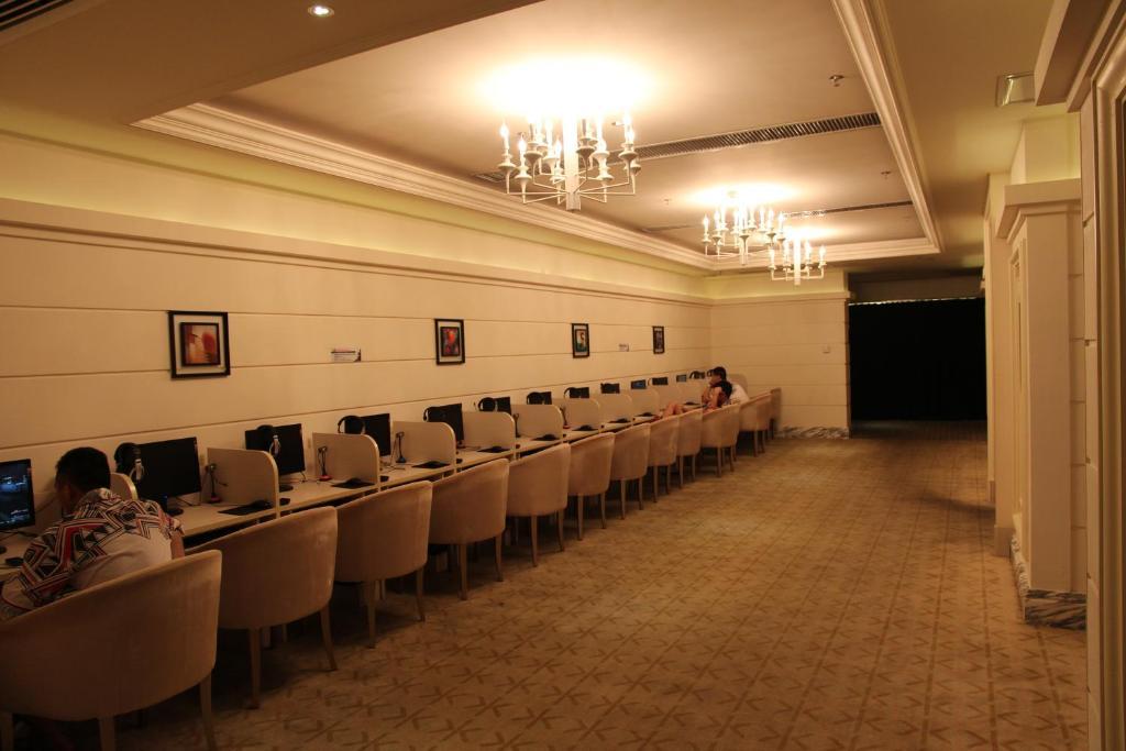 Water Way Hotel Guangzhou Exterior photo