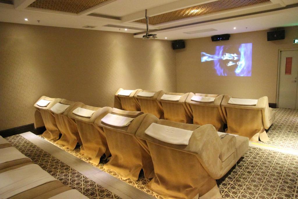 Water Way Hotel Guangzhou Exterior photo