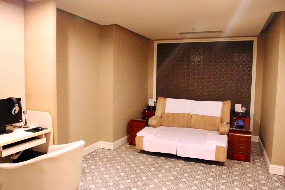 Water Way Hotel Guangzhou Exterior photo