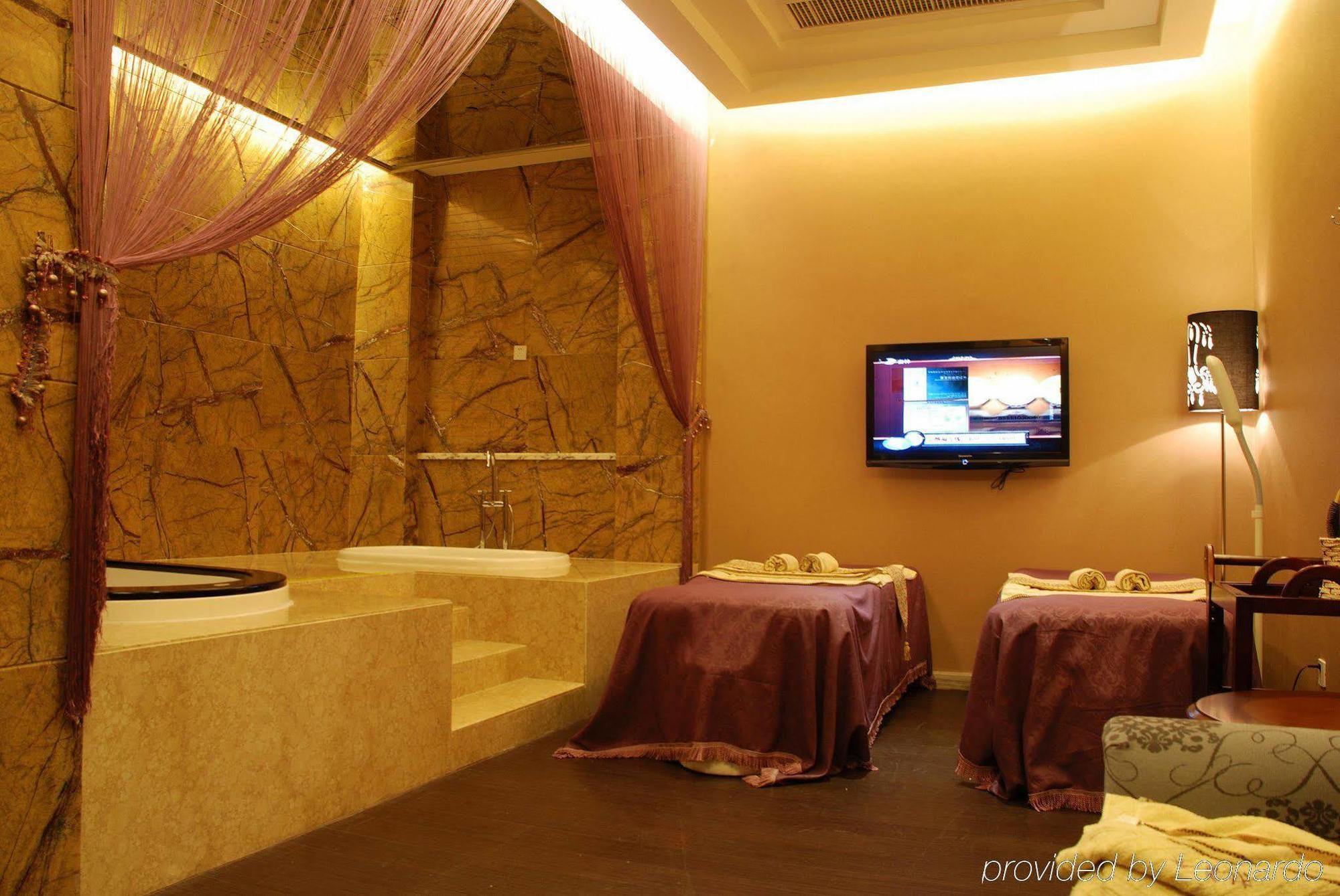 Water Way Hotel Guangzhou Exterior photo